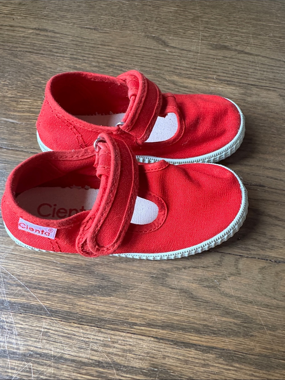 Cienta Red Canvas Mary Jane Kids Shoes with Hook-and-Loop Strap